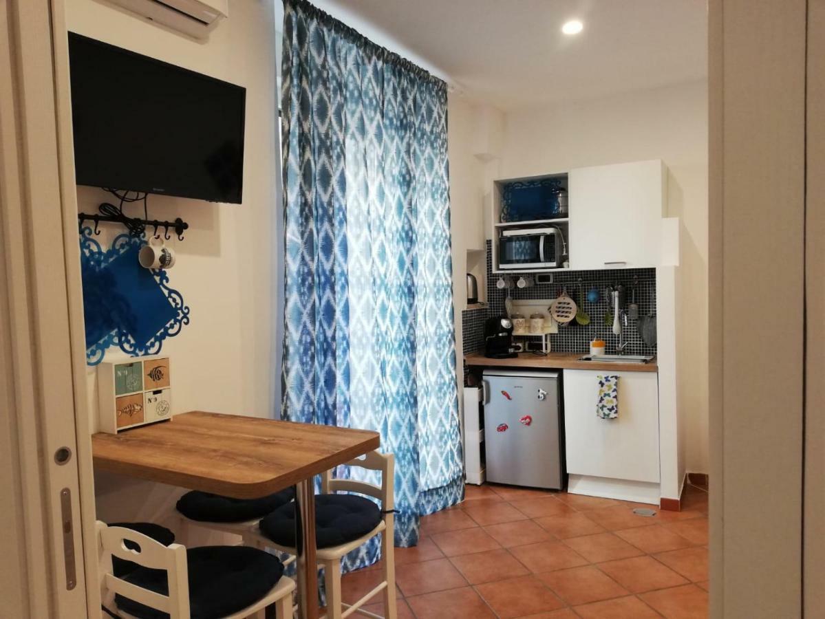 Apartamento Il Posto Fisso Napoli Exterior foto