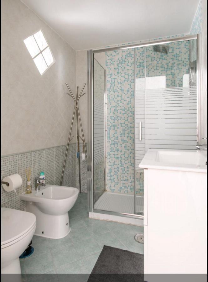 Apartamento Il Posto Fisso Napoli Exterior foto